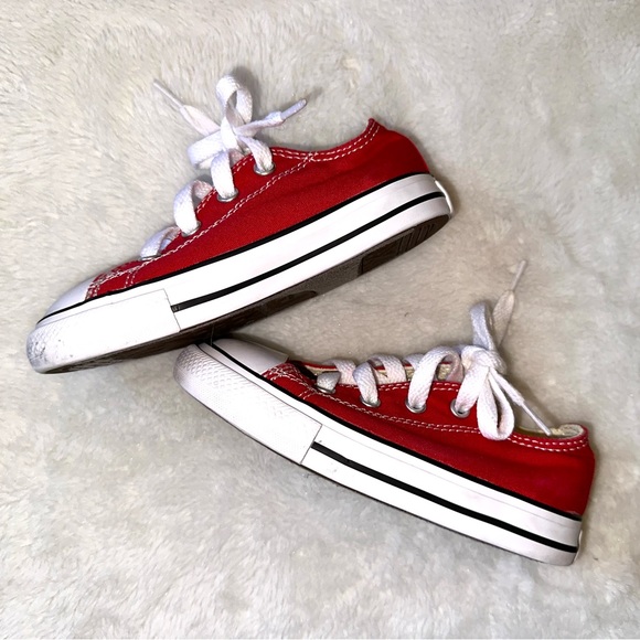 Toddler Converse - Picture 5 of 12